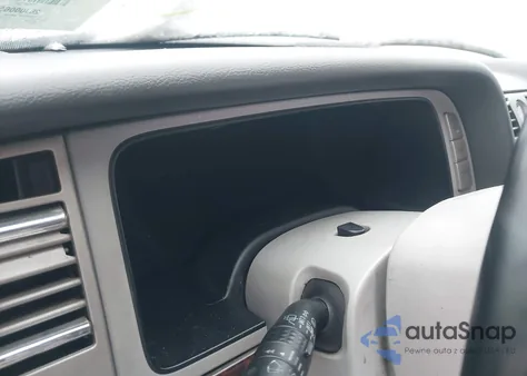 2004 Lincoln Navigator z USA, uszkodzony, nr VIN 5LMFU28R94LJ09941